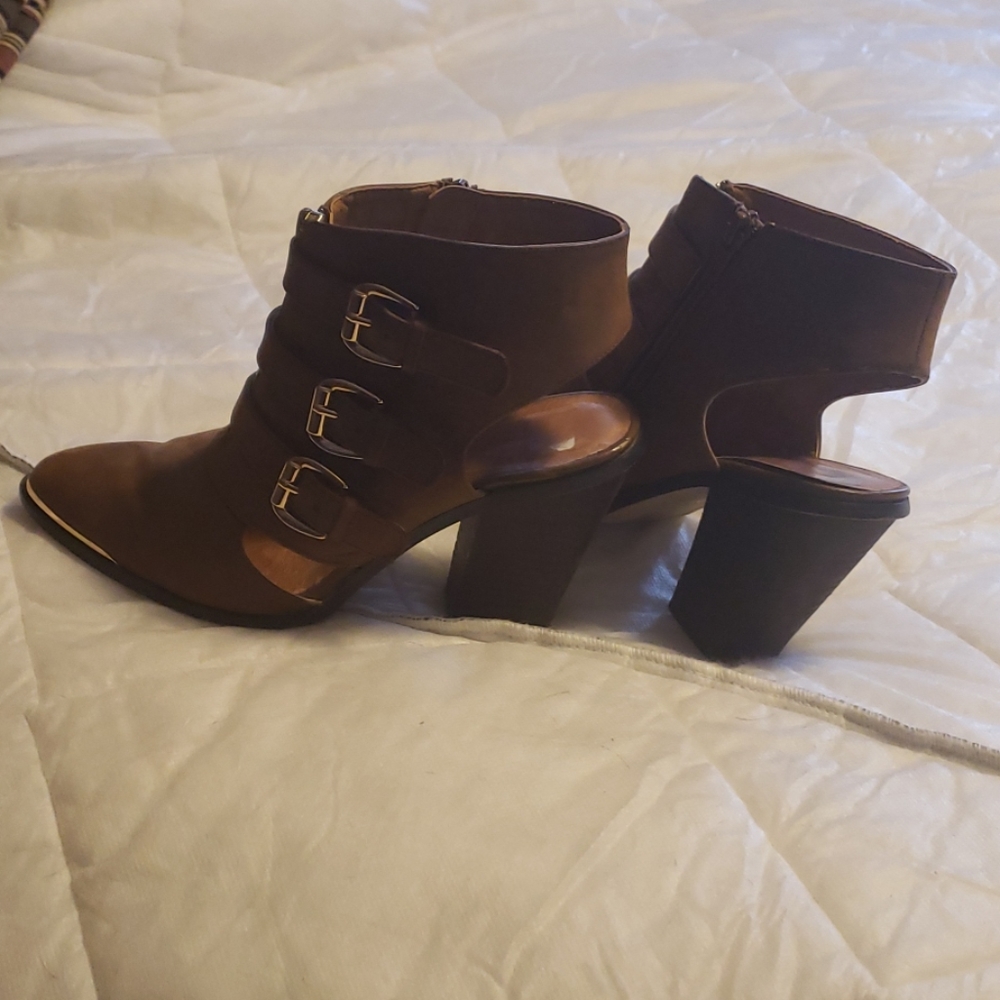 ALDO Gold Buckle Open Heel Ankle Boots Sz 9